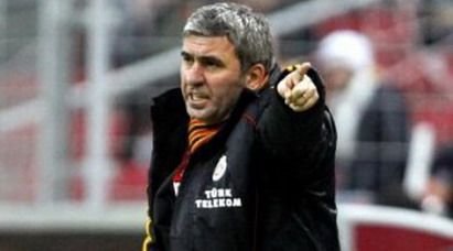 Hagi nu scapa de FURIA suporterilor! Vezi ce i-au strigat fanii dupa RUSINEA din Cupa Turciei!