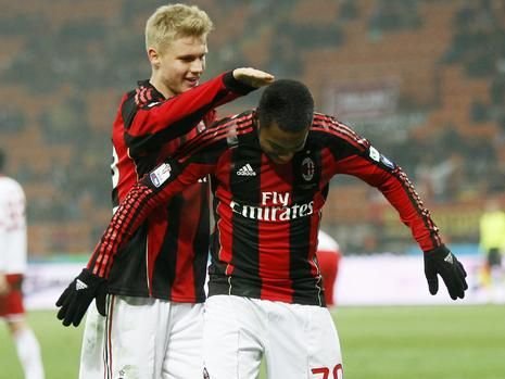 SUPER FOTO! Milan da lovitura cu un nou pusti senzatie: El este cel mai tanar jucator din istoria lui Milan dupa Maldini!_2
