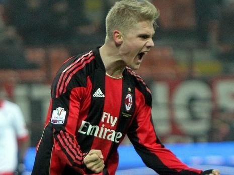 SUPER FOTO! Milan da lovitura cu un nou pusti senzatie: El este cel mai tanar jucator din istoria lui Milan dupa Maldini!_22