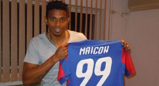 Maicon i-a dezamagit pe stelisti chiar inainte sa debuteze: Lacatus nu l-a inclus in echipa!