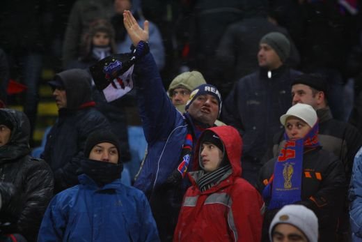 5000 de fani in Ghencea la primul meci al Stelei acasa in 2011! Vezi imaginea serii in Ghencea! :)_9