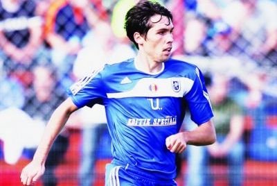 E oficial! Gaman a semnat cu Vitesse! Vezi ce contract are cu olandezii: