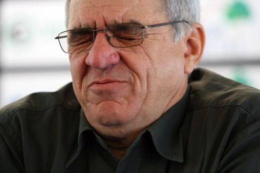 Hizo si-a IESIT din minti la conferinta! A injurat o jurnalista! Vezi ce a zis: