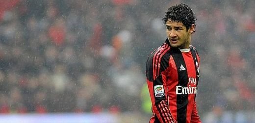 INCREDIBIL! Un ROMAN a scos un 1-1 de senzatie cu Milan! Cassano a egalat pe final VIDEO