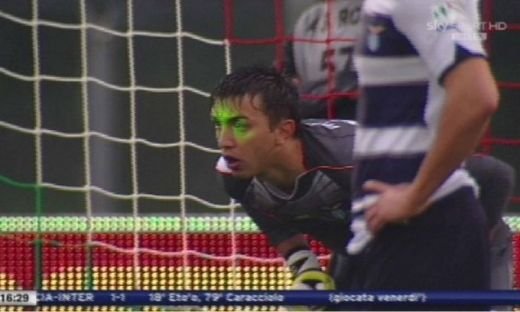 VIDEO / Cum a transformat Totti penalty-ul cu Lazio! Portarul Muslera a fost ORBIT de un laser: