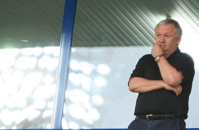 Porumboiu: Suntem COBAI, se fac experimente pe noi! Altii castiga din offside, noi primim goluri din offside!