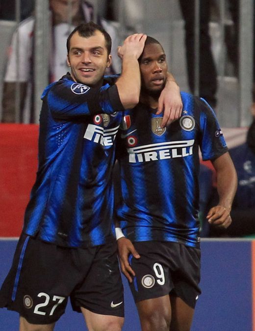 INCREDIBIL: Chivu si Inter se califica in sferturi in min 90! Vezi gafa lui Julio Cesar si super-reusita lui Sneijder! VIDEO_7