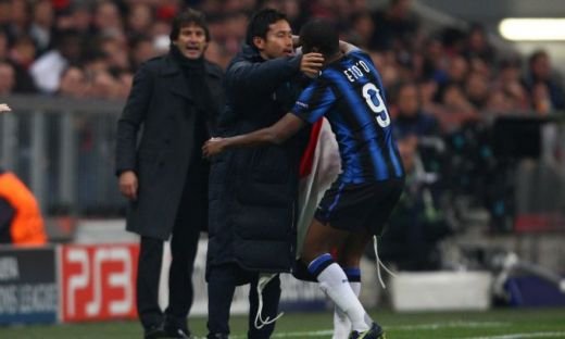Gest emotionant! Eto'o le-a dedicat golul japonezilor! Vezi ce mesaj a scris pe steagul Japoniei!_3