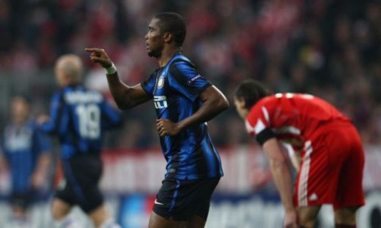 Gest emotionant! Eto'o le-a dedicat golul japonezilor! Vezi ce mesaj a scris pe steagul Japoniei!_4