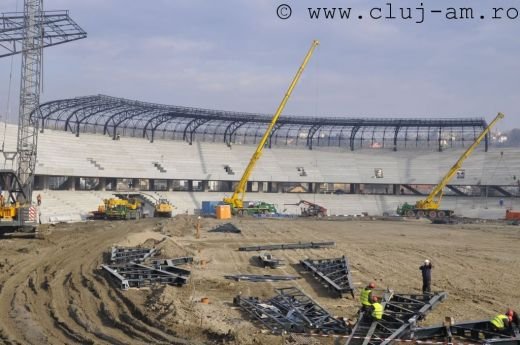 FOTO / Se monteaza acoperisul de la Cluj Arena! Vezi cum arata stadionul de cinci stele din Cluj:
