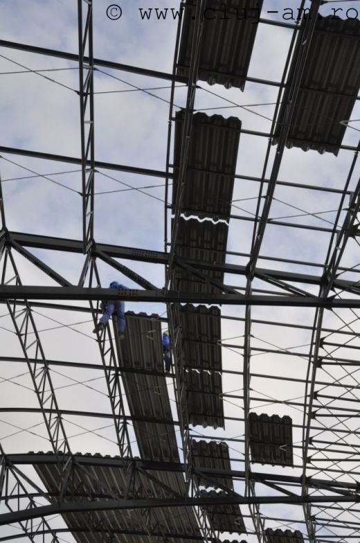 FOTO / Se monteaza acoperisul de la Cluj Arena! Vezi cum arata stadionul de cinci stele din Cluj:_6