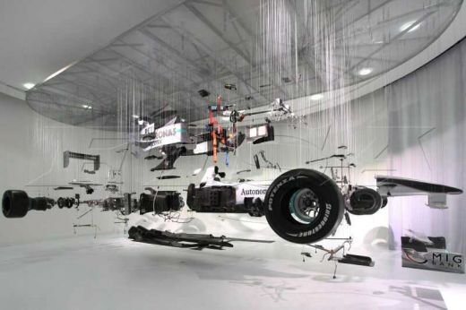 IMAGINEA ZILEI: Mercedes a expus un monopost de F1 