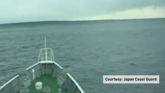 TULBURATOR!!! Cum s-a vazut tsunamiul ucigas filmat de pe mare!