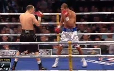 VIDEO Bute ramane campion mondial: l-a pulverizat pe Magee! Vezi pe cine vrea in meciul urmator!_2