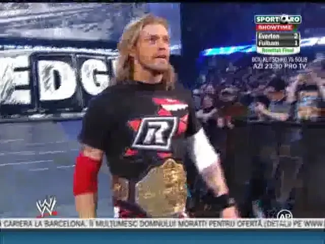 VIDEO: Campionul Mondial, UMPLUT DE SANGE - Vezi cine l-a salvat de la DEZASTRU!