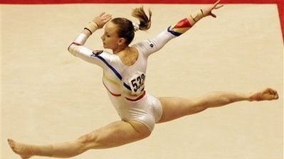 Sandra Izbasa, AUR la sol! Vezi ce au facut romanii la Internationalele de gimnastica ale Frantei: