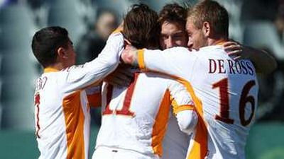 Totti il va depasi pe Roberto Baggio in clasamentul golgeterilor din Italia! Vezi 201 goluri marca TOTTI: