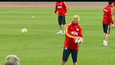 Mutu s-a antrenat pe stadionul lui Dinamo! VEZI imagini de la antrenamentul nationalei!