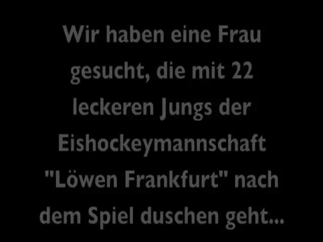 SUPER FOTO! O echipa a dat cea mai SEXY petrecere de promovare: Cu o blonda GOALA la dusuri