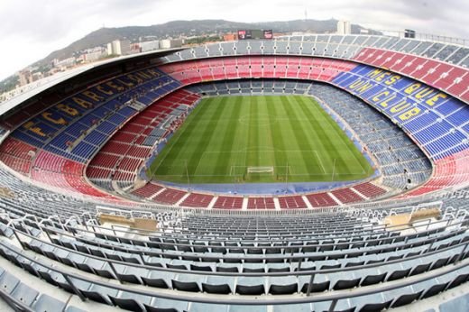 DEMOCRATIE TOTALA la Barcelona! Fumatul&nbsp;pe stadion, supus la vot!&nbsp;
