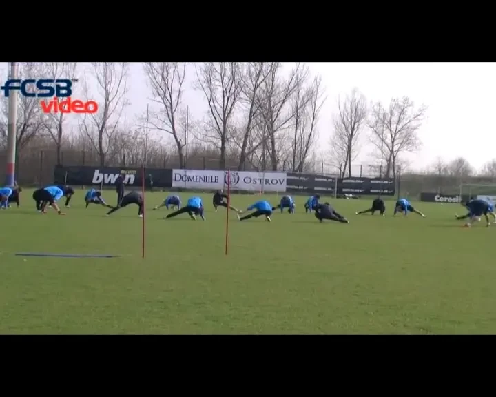 VIDEO Maicon, dezlantuit la antrenamentele Stelei inainte de meciul cu Poli!