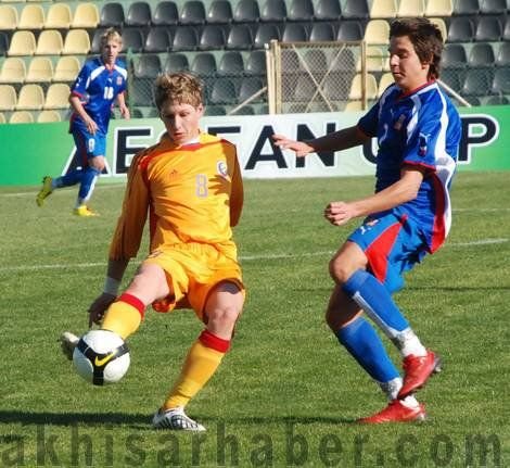El este stelistul cu CEL MAI FRUMOS gol din 2011 - Va da probe la Barcelona!_16