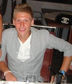 El este stelistul cu CEL MAI FRUMOS gol din 2011 - Va da probe la Barcelona!_21