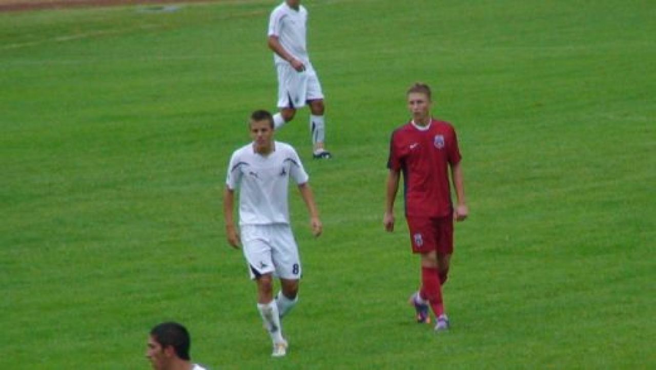El este stelistul cu CEL MAI FRUMOS gol din 2011 - Va da probe la Barcelona!_22