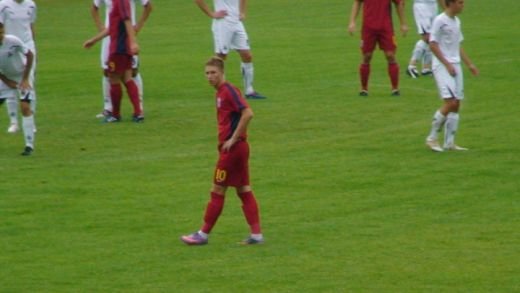 El este stelistul cu CEL MAI FRUMOS gol din 2011 - Va da probe la Barcelona!_25