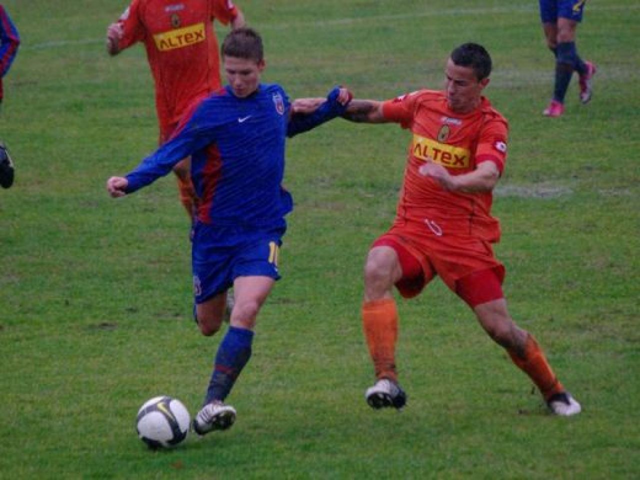 El este stelistul cu CEL MAI FRUMOS gol din 2011 - Va da probe la Barcelona!_26