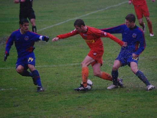 El este stelistul cu CEL MAI FRUMOS gol din 2011 - Va da probe la Barcelona!_27