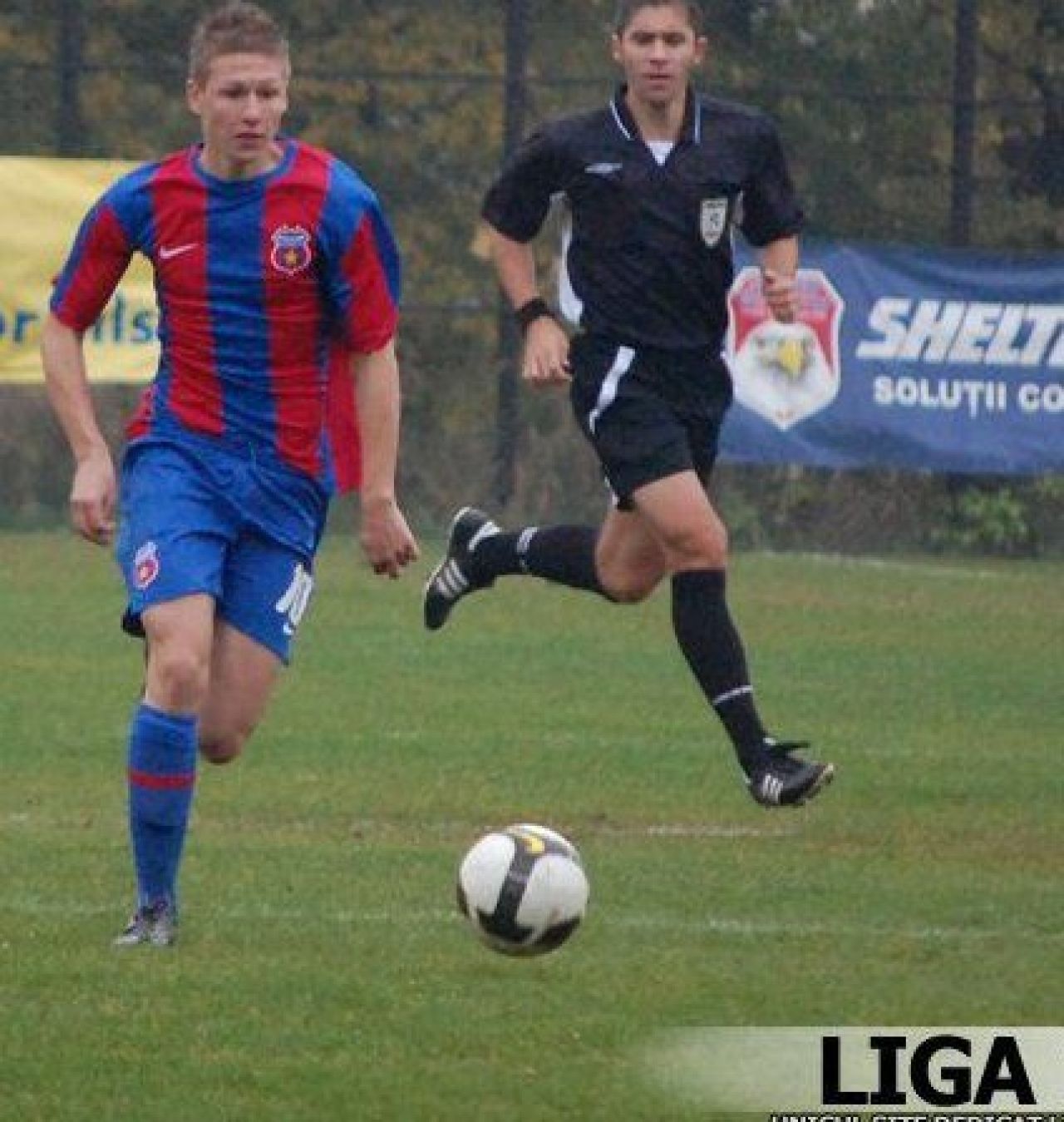 El este stelistul cu CEL MAI FRUMOS gol din 2011 - Va da probe la Barcelona!_28