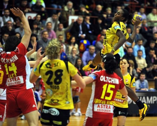 INCREDIBIL! Oltchim se desfiinteaza! Sponsorul principal s-a retras!