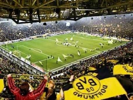 ALARMA in Germania! Politistii au dejucat un ATAC cu bomba pe stadionul liderului Dortmumd!