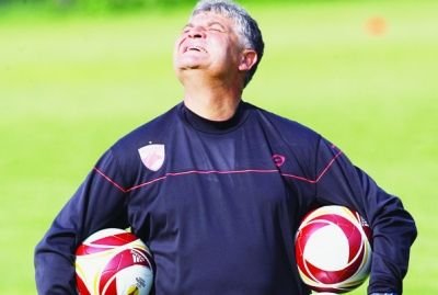 Nici Cupa nu-l mai salveaza pe Andone! 3 antrenori se lupta pentru postul de antrenor din Stefan cel Mare!