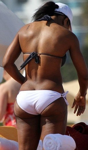 FOTO / Provocarea zilei: Ce super campioana din TENIS e in imagine?_10