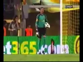 Camerele l-au tradat pe Guardiola! Cum le-a cerut lui Valdes si Busquets sa ia galben: