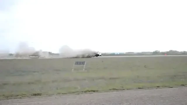 Moartea intreaba de tine! S-a facut praf cu un Corvette la 370 km/h si nu a patit nimic!