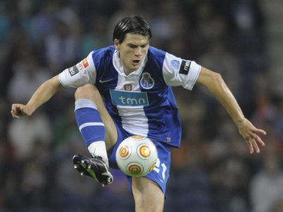 S-a terminat petrecerea pentru SAPUNARU! Vezi de ce a fost SCOS din lotul lui FC Porto!