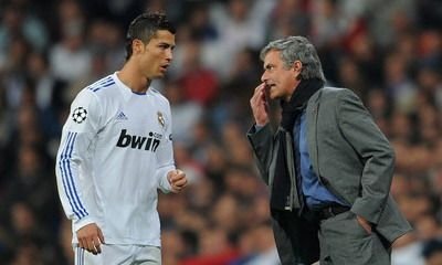 Berlusconi: Il vreau pe Cristiano Ronaldo ! Mourinho: Daca pleaca el, plec si eu! Vezi un scenariu SOC:
