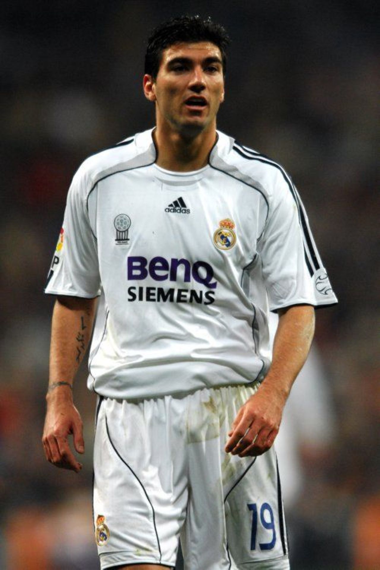 Cele mai mari devoratoare de fotbalisti din lume! TOP 10 jucatori incredibili DISTRUSI de Real Madrid si Barcelona!_4