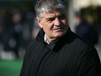 Andone, bagat in sedinta si atacat DUR: Galeria ii cere oficial DEMISIA! Vezi cei 5 jucatori facuti PRAF!