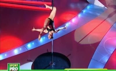 SUPER SHOW la Romanii au talent! Stelistul care jongleaza versus dansatoarea la bara! Care e mai tare?