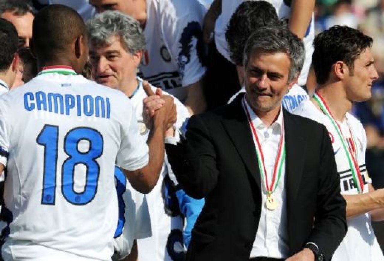 Vezi cate meciuri mai ramane pe banca Mourinho la Real Madrid!_23