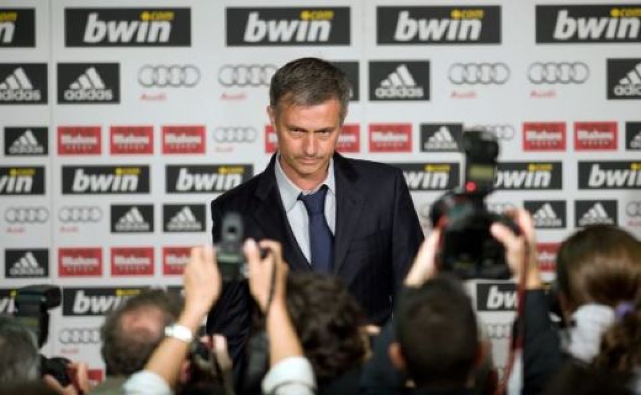 Vezi cate meciuri mai ramane pe banca Mourinho la Real Madrid!_27