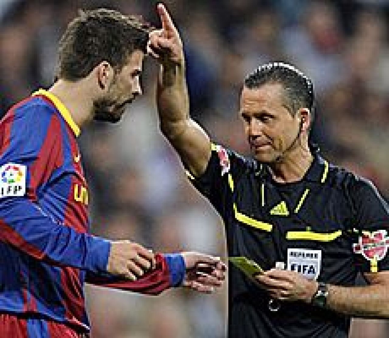 FOTO: Arbitrul i-a refuzat Barcelonei un penalty la patrunderea lui Villa! Cele mai bune IMAGINI:_2