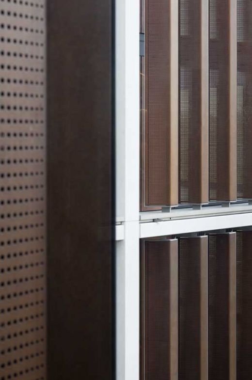 FOTO! Patronul lui Lucescu l-a facut PRAF pe Abramovic! In loc sa-si faca echipa de 5 stele si-a luat apartament de 200 de milioane de euro in Londra!_26