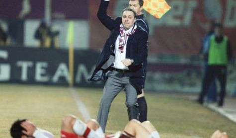 Sumudica OUT de la Rapid? Credeti ca mai raman la echipa? Cum sa evaluez eu jucatorii imprumutati?