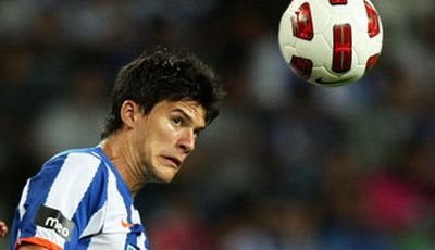 Sapunaru si-a pierdut capul! Fundasul roman a facut prapad la Benfica - Porto! Cum il critica portughezii: