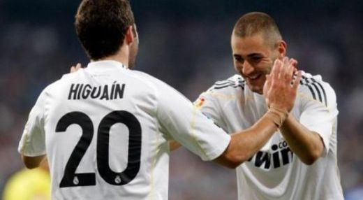 Valencia 3-6 Real Madrid! Hattrick Higuain, dubla Kaka! Valencia este ingenunchiata pe Mestalla